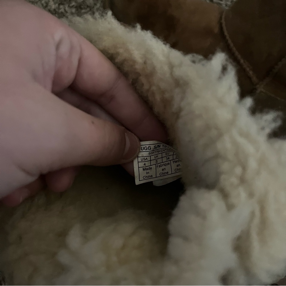 UGG Woman’s Y2K Boots - Picture 4 of 6